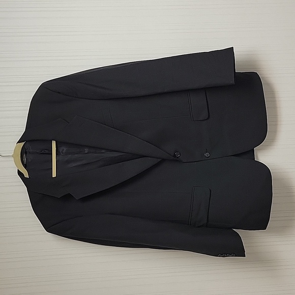 Burberrys vintage 1990s 100% pure wool black suit with tan plaid fabric. 46 - Picture 1 of 7